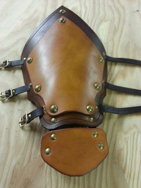 Brazalete Medieval Steampunk para hombres, armadura de brazo de Guerrero Larp, hebilla de cuero, remache, protector de muñeca de caballero, pulsera del Partido de Carnaval: Champán