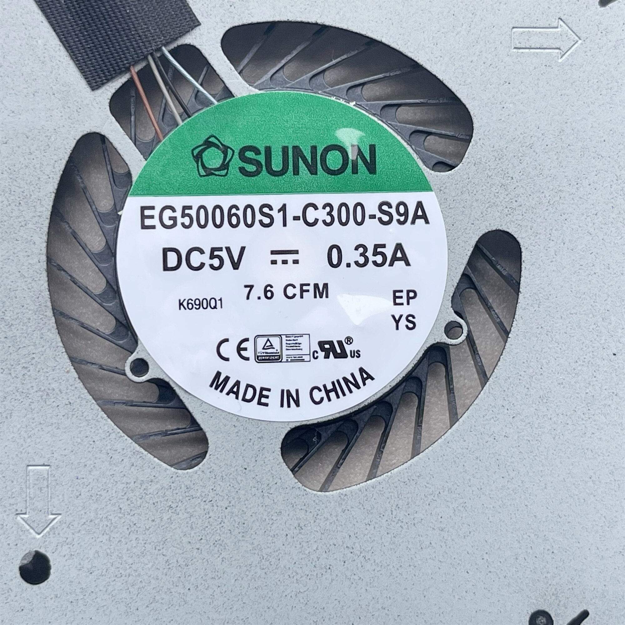 LSC Original For DELL Alienware 13 R3 Laptop Heatsink With Fan AT1Q7002SS0 AT1Q7001SS0 CN-0MTCH7 MTCH7 CN-09NNY1 CN-05H8Y5