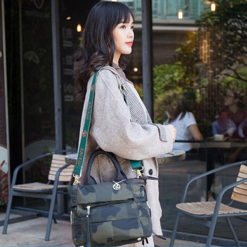 2022 winter donszakken dames merk handtas ruimtepad katoen veren capaciteit tote dames schoudertas bolsas sac a main