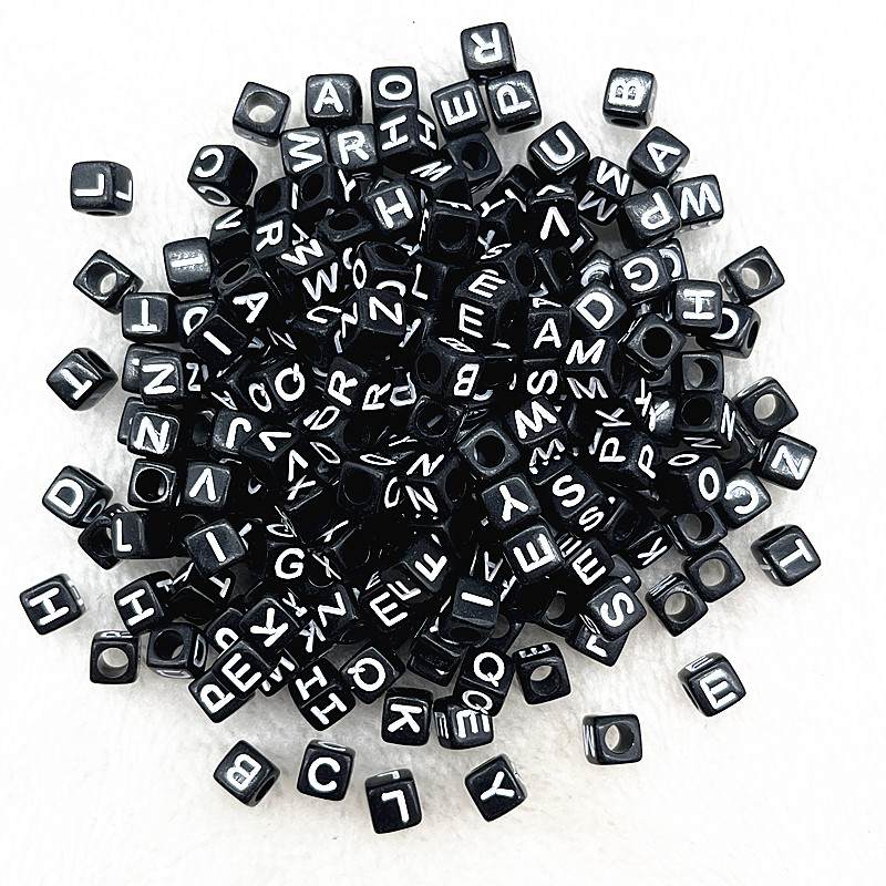 100 Uds 7x4mm 6x6mm cuentas de letras del alfabeto mezcladas cuentas para hacer joyería Diy accesorios de pulseras hechas a mano