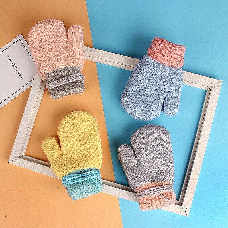 Los niños guantes de bebé guantes de lana de Merino bebé guante de terciopelo engrosamiento cálido caramelo lindo colgante de Color cuello chico guantes suaves