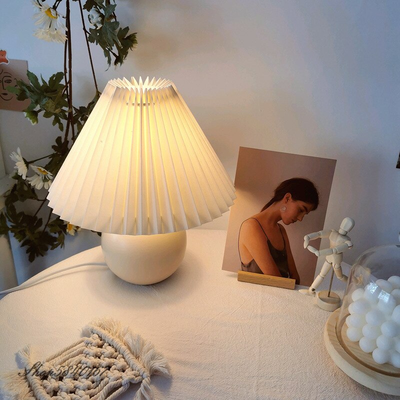 Koreansk plisseret bordlampe ins diy keramiske bordlamper til stuen boligindretning sød lampe med trefarvet led pære ved siden af lampen