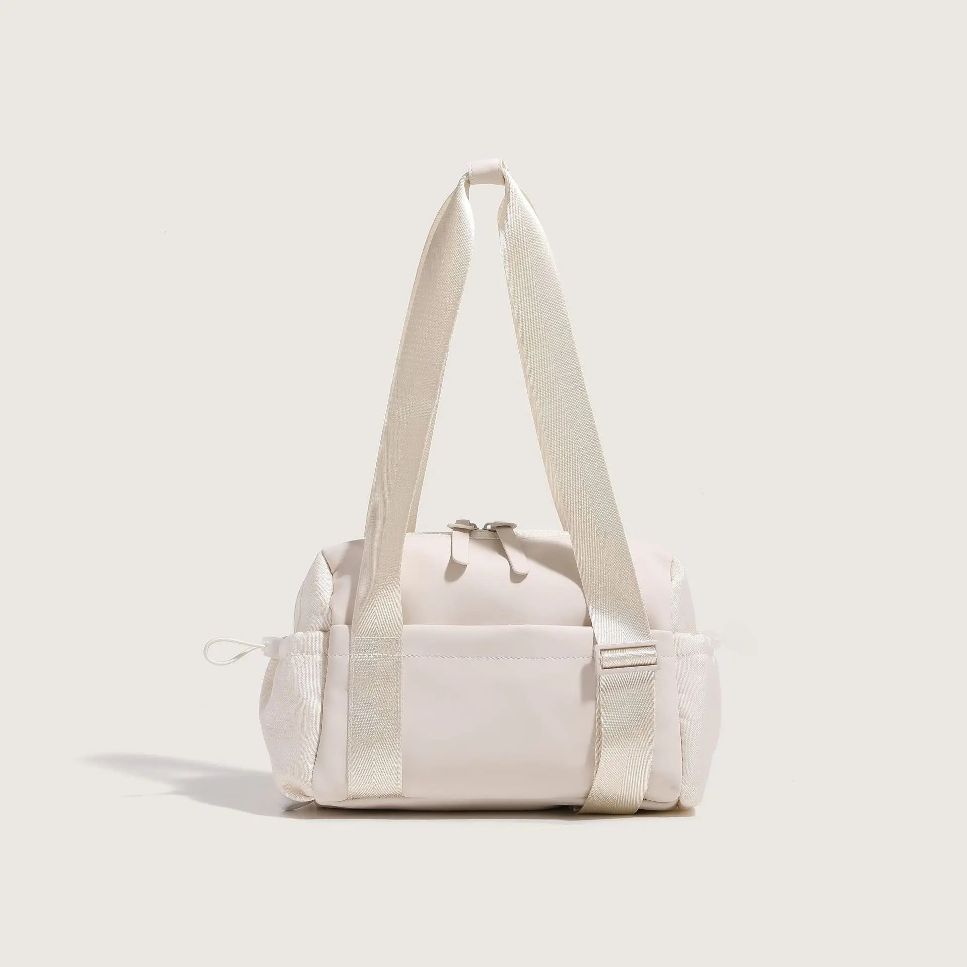 Stor kapasitet reiseveske for trening, multifunksjonell oppbevaringsveske med én skulder, sportsveske for enkel oppbevaring: Hvit