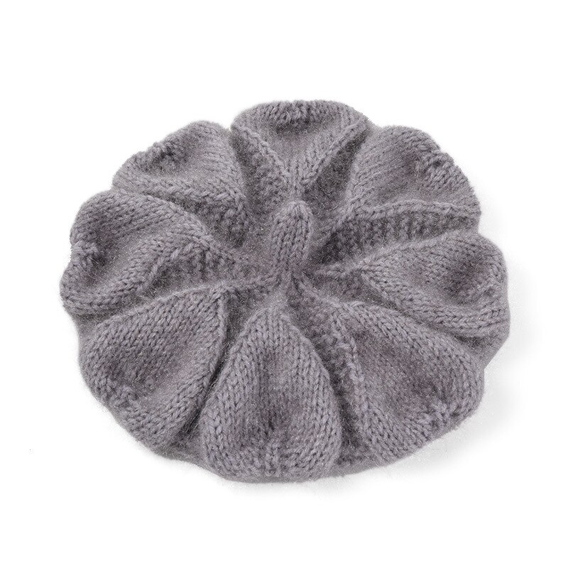 Autumn and Winter Women's Hat Knitted Warm Beret Love Pattern Painter Barette Hat Winter Hat: gray