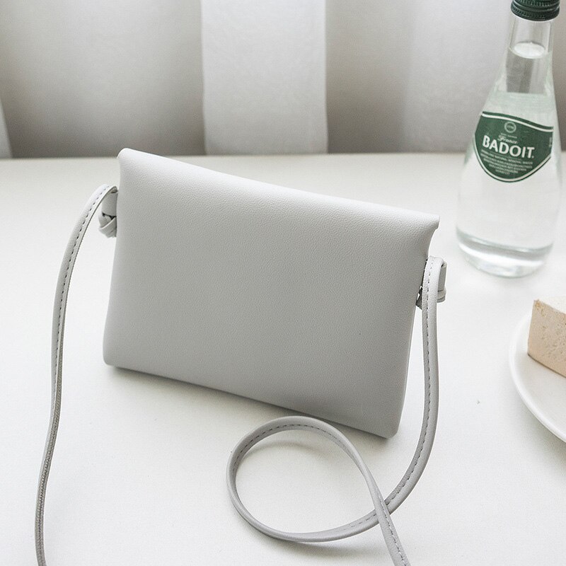 Kleine damen-umhängetasche, damentasche bekannter marken, robustes design, verschluss, schultertasche, crossbody-tasche, handytasche, strandtasche
