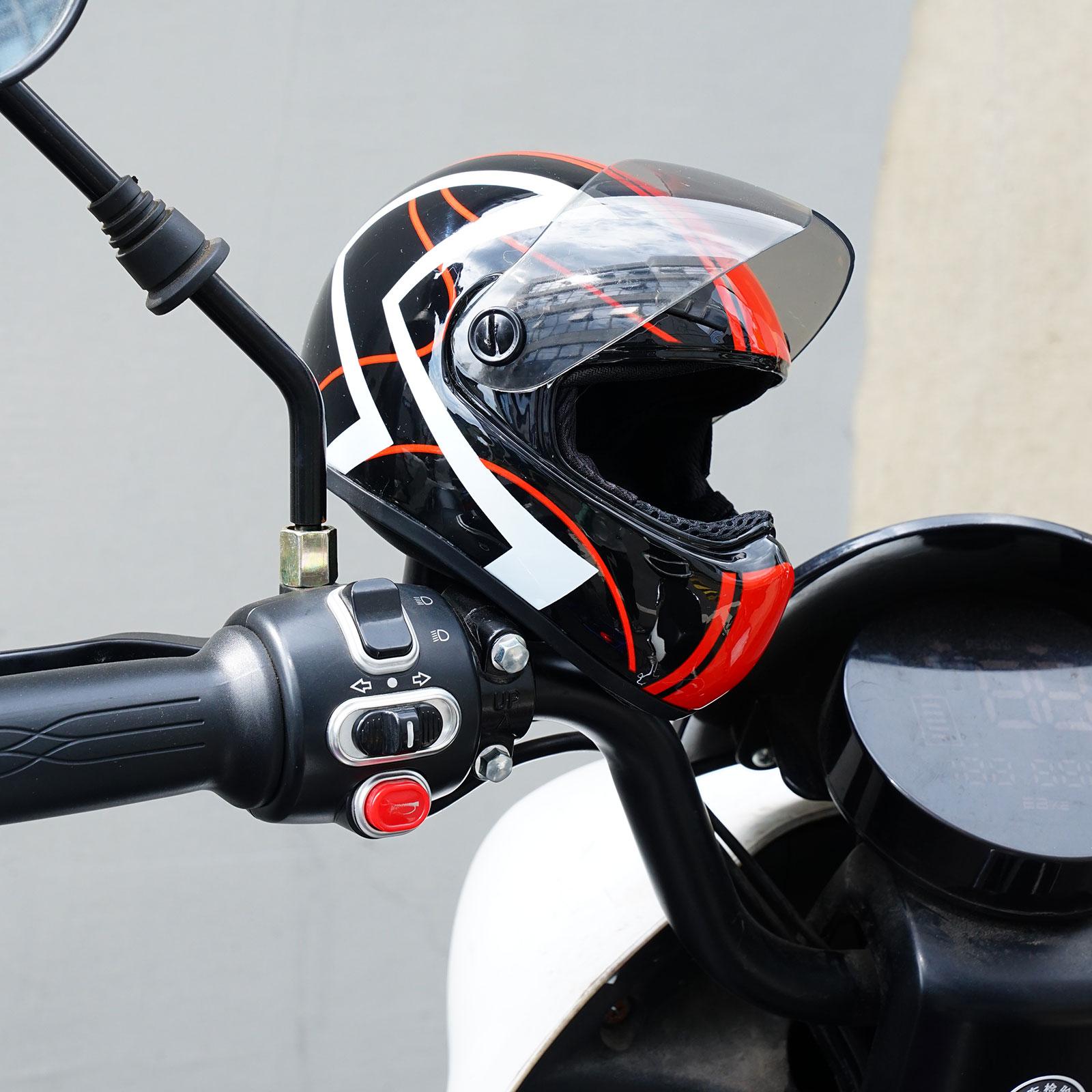 Modne mini motocykl kask dla zwierząt domowych dla małych psów rekwizyty dla szczeniąt śliczne zabawki robić jazdy antykolizyjnej