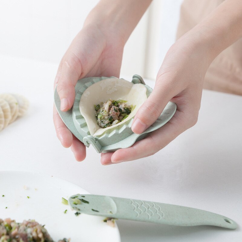 Kitchen Accessories Tools Wheat Straw Dumpling Maker Device Jiaozi Pierogi Mold Baking Tools Dumpling Mold Kitchen Gadgets