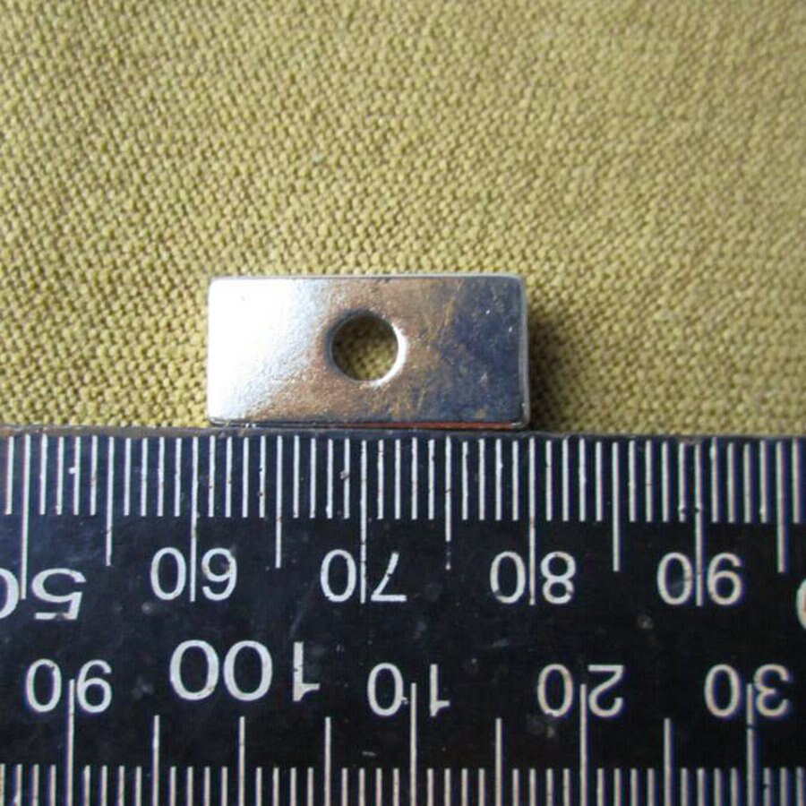 50 stks 20mm x 10mm x 3mm 4mm Gat N35 Super Zeldzame Aarde Sterke Blok Neodymium magneet 20*10*3 20x10x3-4