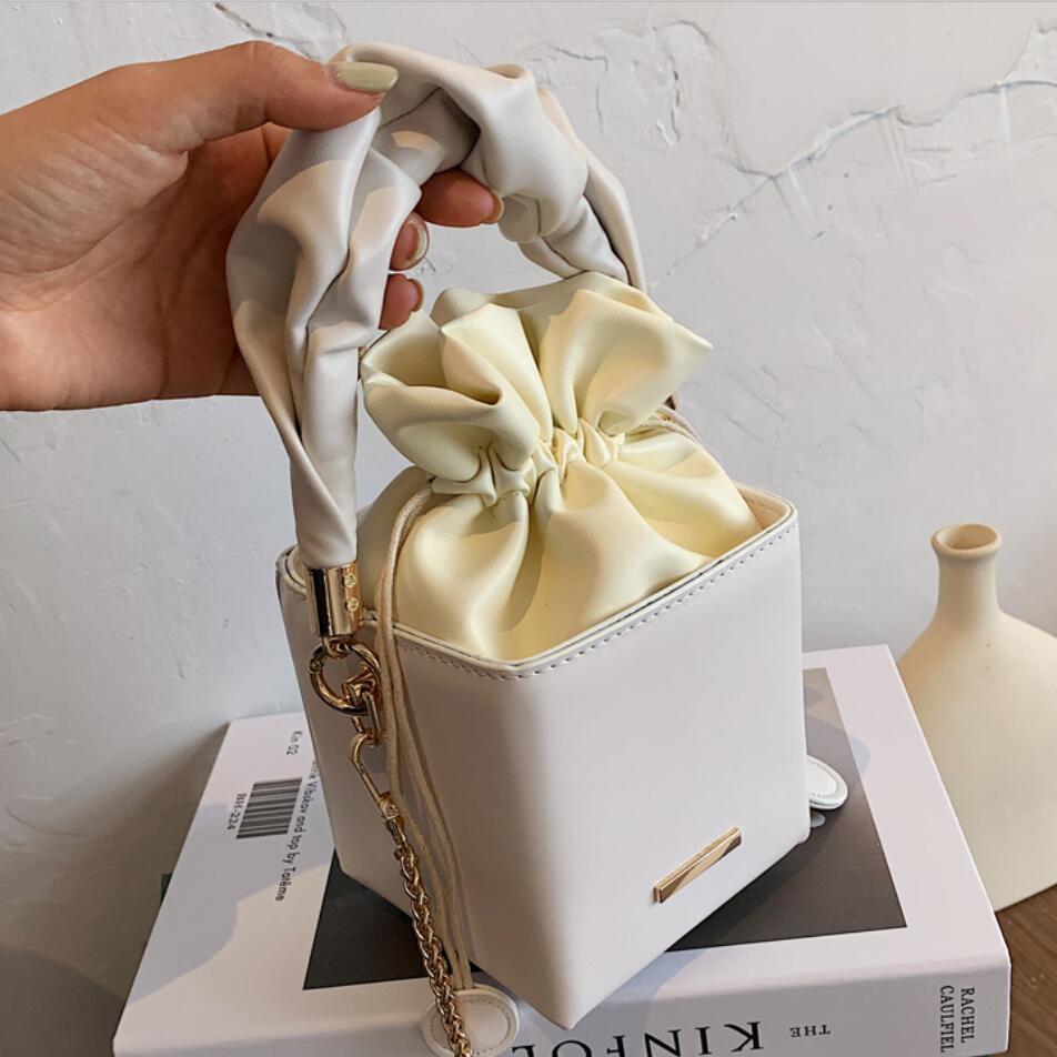 Sac fourre-tout plissé seau été en cuir PU femmes sac à main chaîne épaule sac de messager sacs à main