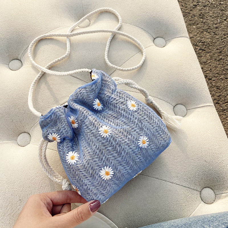 Sacos de cordão feminino de malha floral lazer mini retro simples moda all-match chique estilo coreano balde doce meninas verão novo: blue