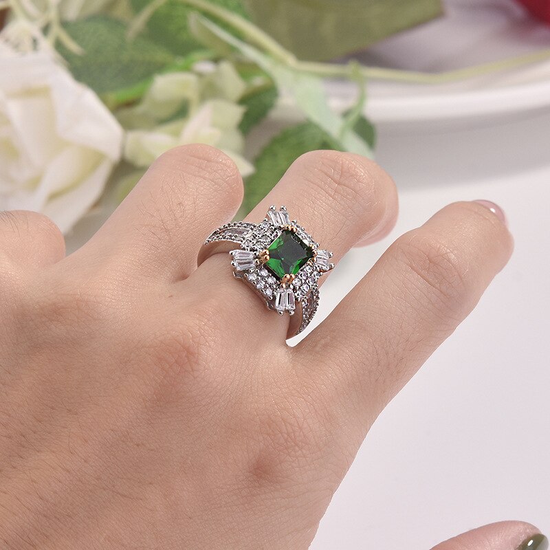 2022 Luxe Groene Kleur Prinses Zilveren Kleur Engagement Ring Voor Vrouwen Anniversary Sieraden R5476