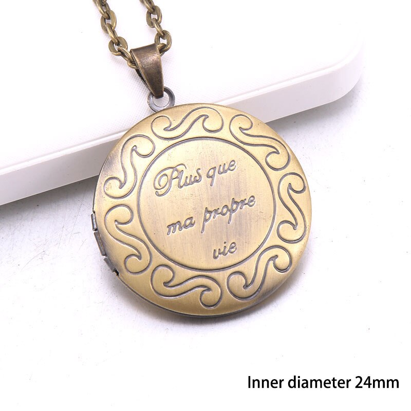 Retro Carved flower Mini Photo locket Pendant Romantic Memory Photo necklace copper Album box necklace Women jewelry: 11