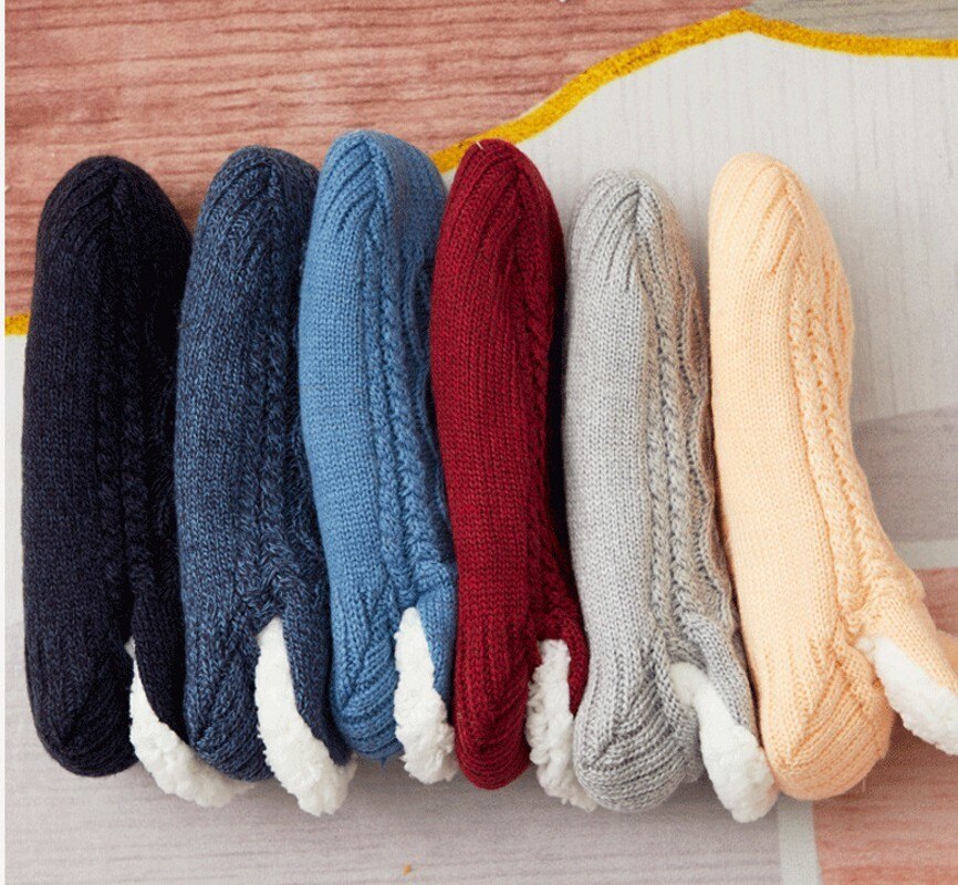 Calcetines gruesos de algodón para el hogar, medias antideslizantes para dormir, zapatos cálidos de invierno para dormitorio, para niñas, novedad