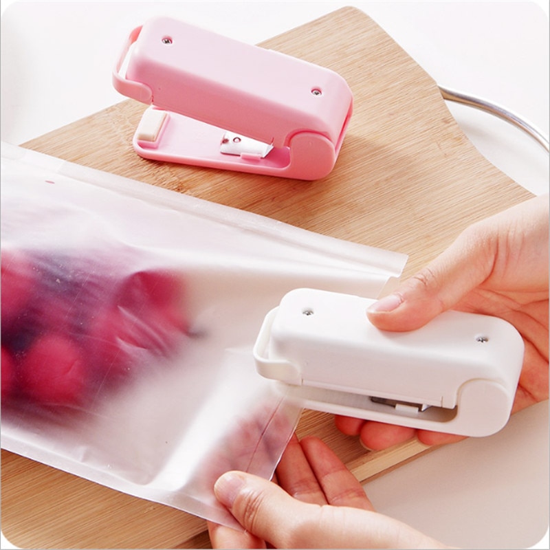 Køkken tilbehør værktøj mini bærbar mad klip varmeforsegling maskine forsegler hjem snack taske sealer køkkenredskaber gadget vare: Hvid 2