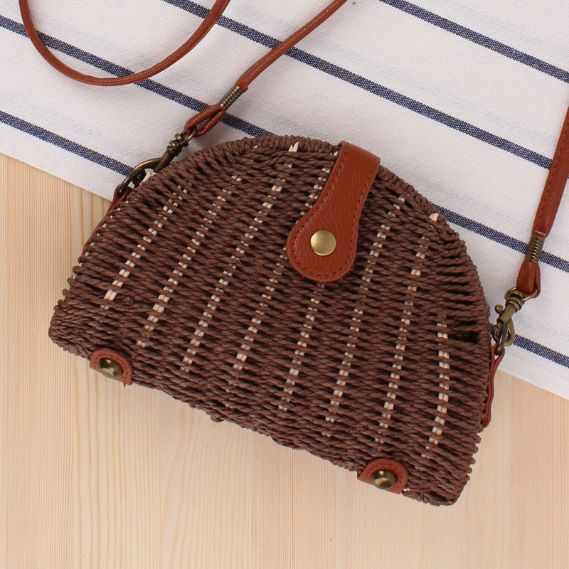 Small Fresh Messenger Woven Bag Beach Bag Sen Semi-circular Straw Woven Bag Vacation Photo Female Bag Handbags for Women: Dark Brown