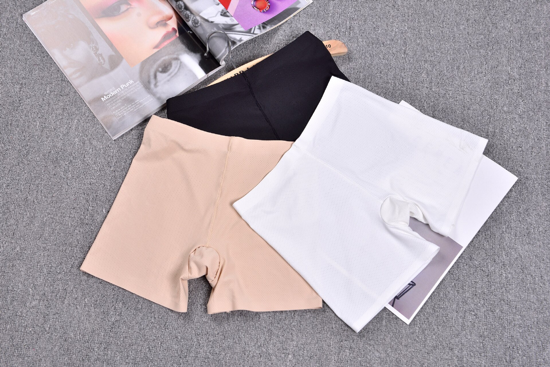 Linbaiway Summer Safty Shorts Pants for Women Seamless High Elasticity Plus Size Safety Pants under Skirt Female Lace Underwears