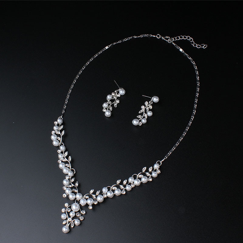 Jiayijiaduo Nachahmung perle schmuck einstellen für frauen hochzeit hochzeit kleid zubehör kristall halskette ohrringe einstellen silber farbe