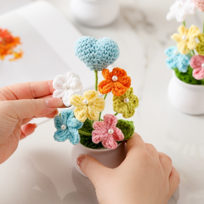 Plantas en macetas pequeñas de ganchillo hechas a mano, bonita flor de simulación, decoración Interior de escritorio para oficina y coche, de flores artificiales