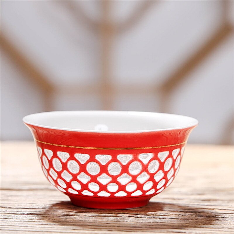 Chinese Jing de zhen Teas Ceramic Hollow Honeycomb Product Tea Box Pu'er Small Tea Cup Kung Fu Tea Set