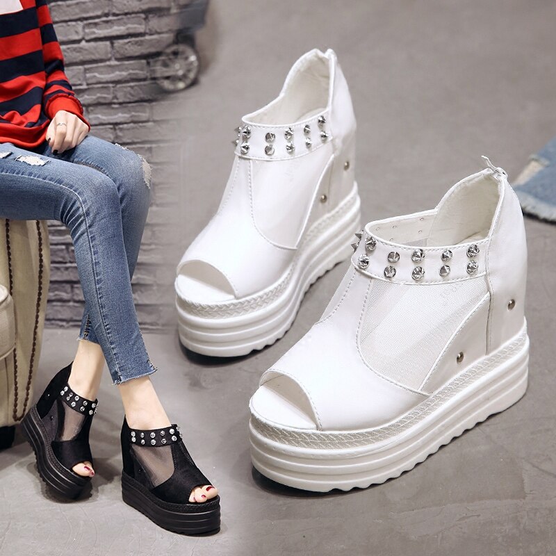 Platform Peep Toe Women Shoes Rivet Sandals T-strap High Heels Wedge Casual Shoes Summer Leather Gladiator Sandals