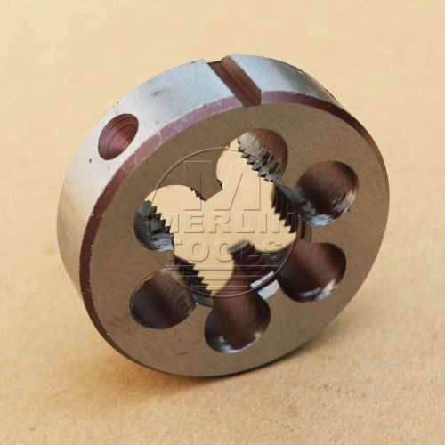 7/8 "  - 9 10 12 14 16 18 20 24 27 28 32 rechtse draadmatrijs