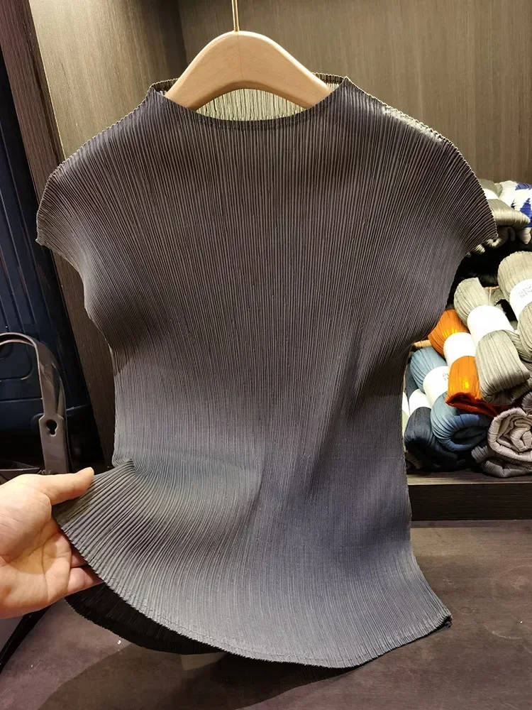 Camiseta plisada de Original para mujer, Tops con estampado de flores plisadas, informal, ropa Retro holgada fina para mujer 2025