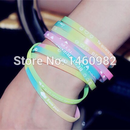 Veel 20pcs mix kleuren Letters Print siliconen Armband polsbandje 5mm Elastische Rubber Vriendschap Armbanden mannen vrouwen sieraden YB192