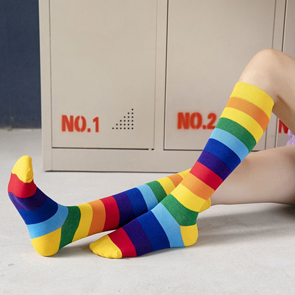 Sokken Gestreepte Lange Sokken Regenboog Stapel Heldere sokken zachte Warme Dij Hoge Sokken Voor Dames Meisjes Mode Gestreepte Knie sokken