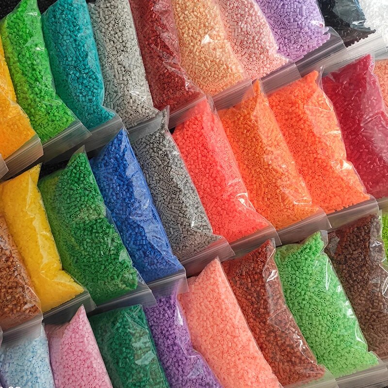 1000 sztuk/paczka 2.6mm Mini koraliki bezpiecznikowe Pixel Puzzle koraliki do topienia żelaza do tworzenia biżuterii DIY wysokiej jakości ręcznie robiona zabawka edukacyjna