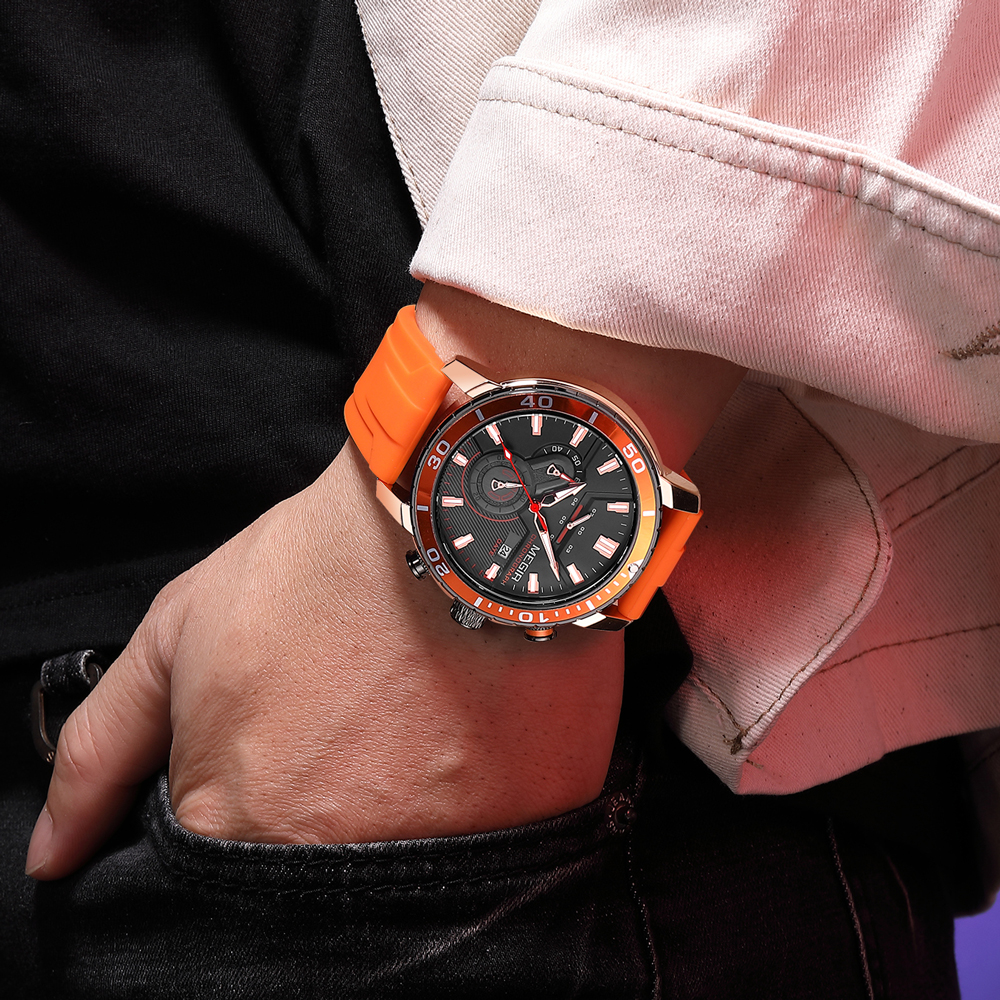 Megir oranje chronograaf sporthorloge voor heren met siliconen band, waterdicht, met lichtgevende wijzers, automatische datumweergave en 24-- uurs weergave.