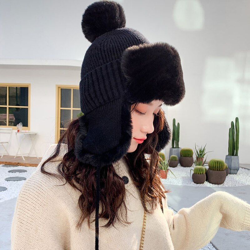 Ht2845 tjocka varma stickade mössor dam solid rysk päls mössa dam snö skidfångare öronlapp keps kvinnlig bomber hatt varm rysk keps: Svart