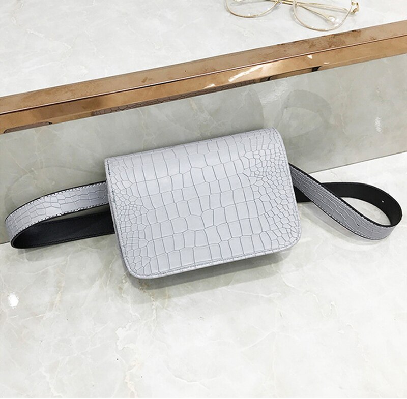 Moda Modello Del Coccodrillo Marsupi di Cuoio Delle Donne Sacchetto Del Telefono Confezioni Petto Delle Signore Sacchetto Della Cinghia Della cinghia Larga Femminile Crossbody Flap