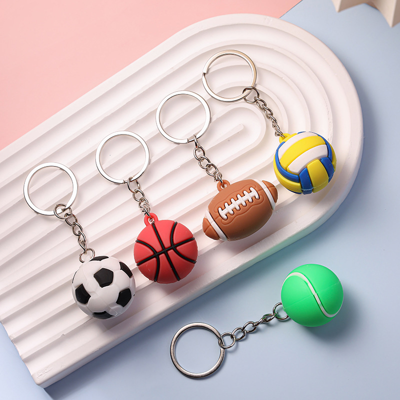 Simulatie Voetbal Basketbal Volleybal Tennis Rugby Sleutelhanger PVC Creatieve Mini Sleutelhanger Rugzak Hanger Auto Accessoires Cadeau