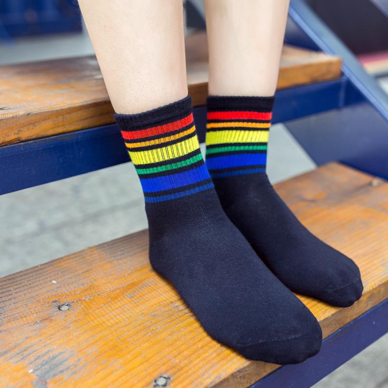 Autumn and Winter Cotton Socks Colorful Stripes for Ladies Female Leisure Comfortable Rainbow Socks Women