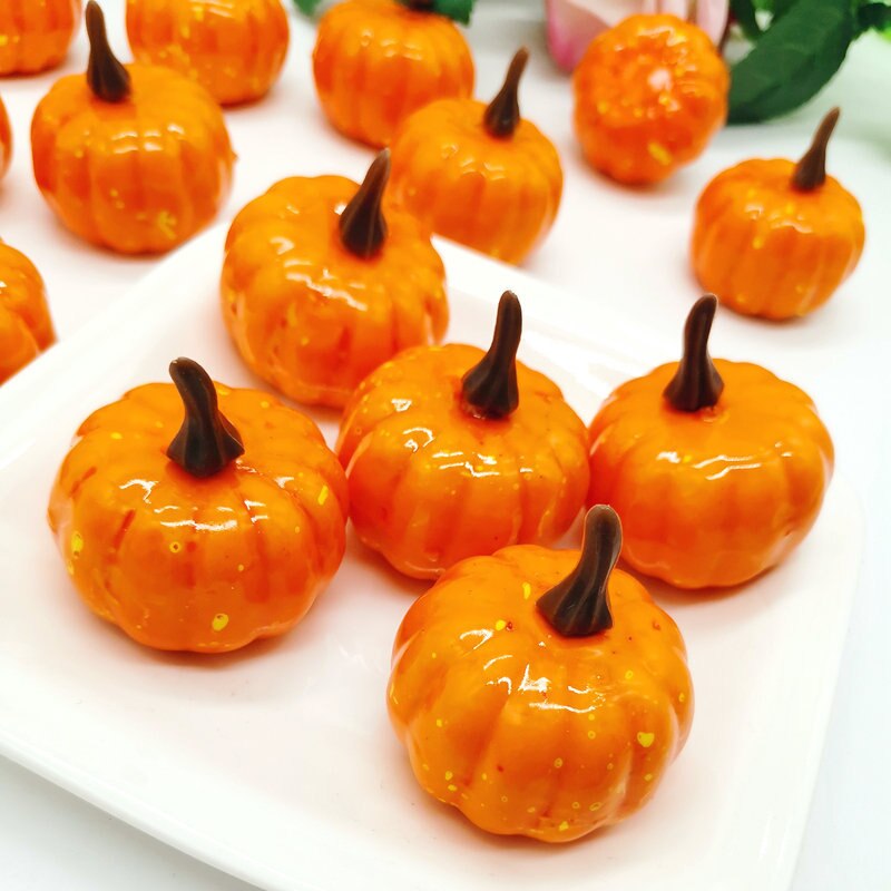 12 PCS Halloween Pumpkin Foam Artificial Mini Halloween Party Decor Orange & White Halloween Simulation Pumpkin Props Figurines
