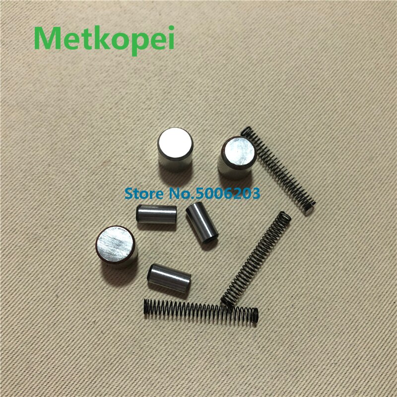 Motorcycle GS125 GN125 starter clutch /one way clutch bead with spring for Suzuki 125cc GS 125 parts