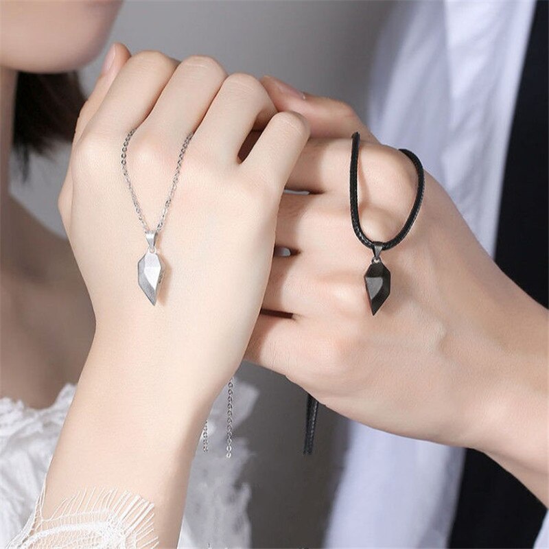 2Pcs Lovers Matching Friendship Heart Pendant Couple Magnetic Distance Faceted Heart Pendant Necklace Couple Jewelry