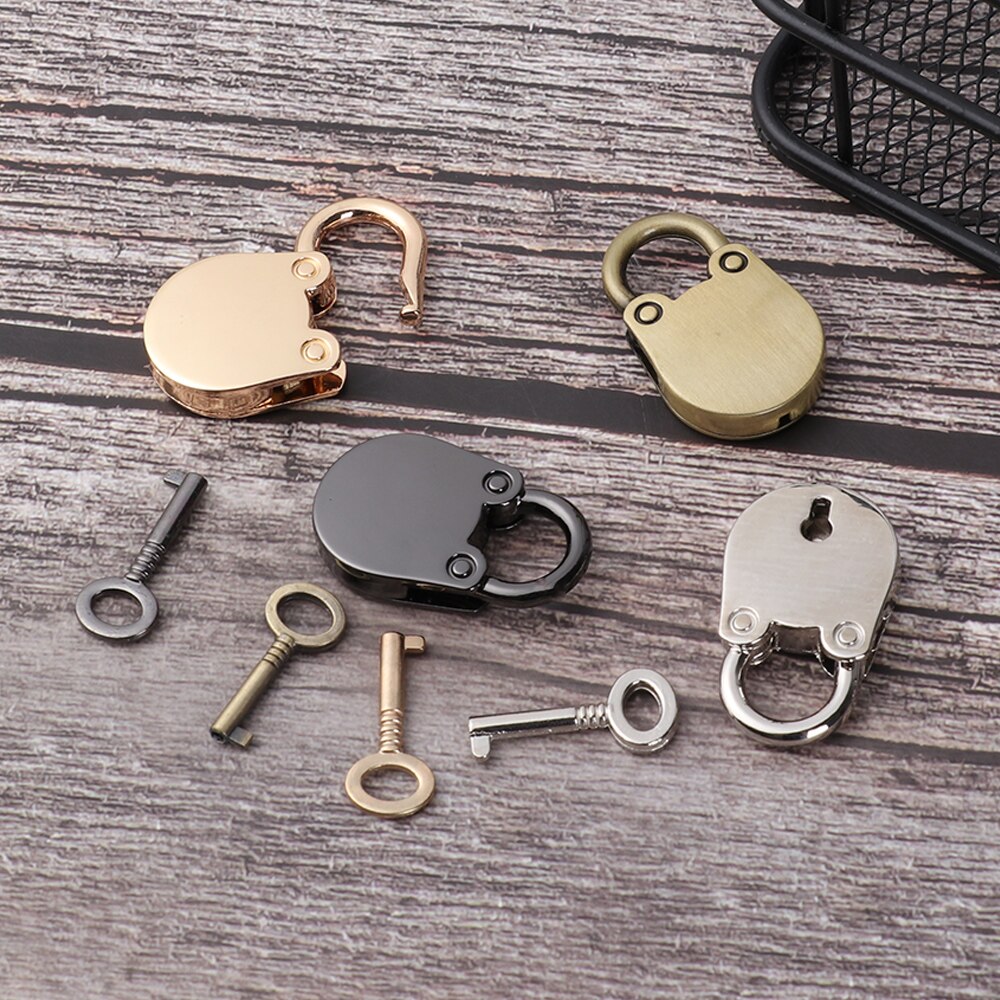 1Pc Mini Metalen Kat Hangslot Kleine Bagage Hangslot Sleutel Tas Slot Met Sleutel Tas Bagage Decoratie Accessoires 4 Kleuren beschikbaar