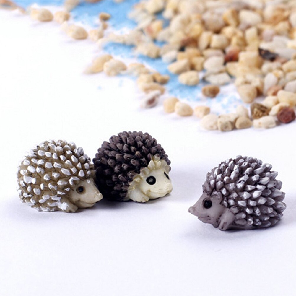 Mini miniature dyr lille pindsvin mikro landskab dukkehus indretning harpiks gør-det-selv havepynt farve tilfældig 6 stk.