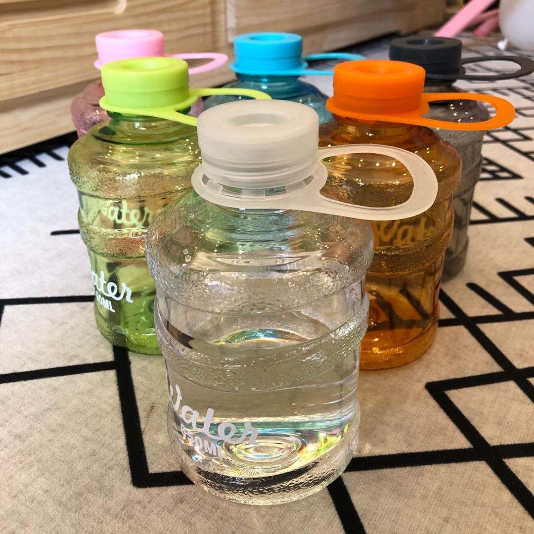 Eenvoudige Student Mannen En Vrouwen Kleine Schattige Water Fles Creatieve Vat Mini Water Cup Vrouwelijke Emmer Cup Plastic