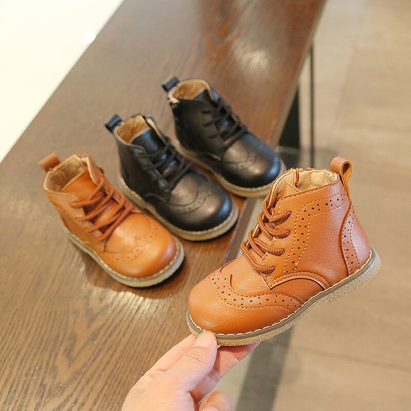 COZULLAA Kinder Herbst Unisex Klassische Lace-Up Stiefel Brogue Leder Schuhe Kinder Mädchen Jungen Stiefeletten Größe 21-30