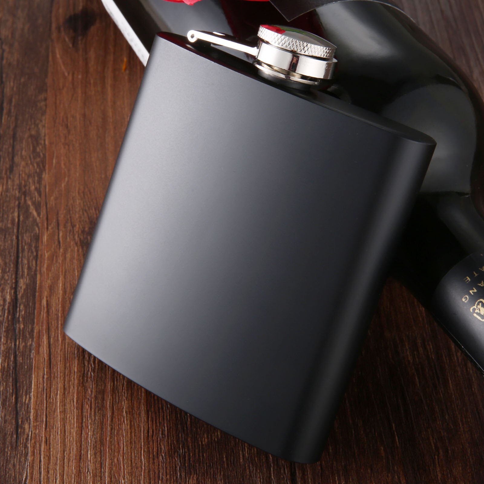 1Pc Schwarz Tragbare Edelstahl 6 Unzen Hüfte Flaschen Wein Topf Alkohol Kolben Flasche Wodka Schnaps Flasche für Reise Picknick