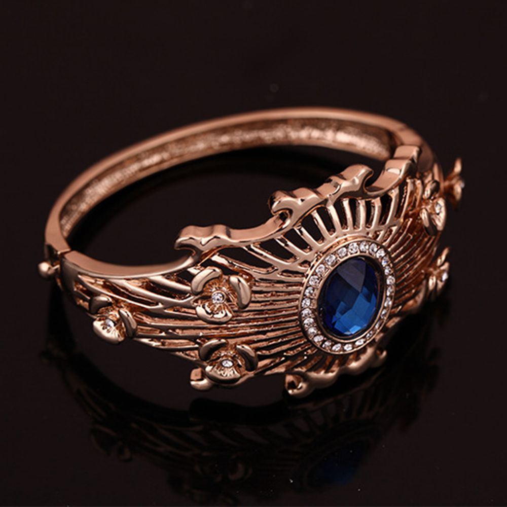 Teardrop Blauw Europa Amerika Hing-end Bruiloft Womens Ketting Bangle Oorbellen Ring Set Dames Party Legering Vier Sets Van Jewel
