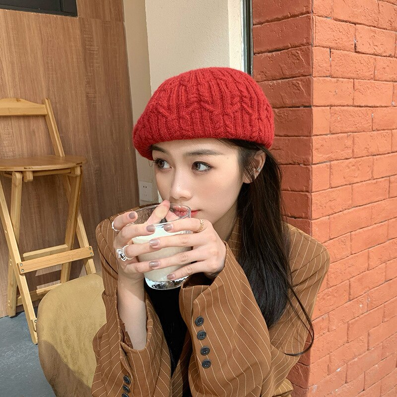 Autumn and Winter Red Beret Female Korean Version Ins Painter Hat Literary Retro Outdoor Warm Hat
