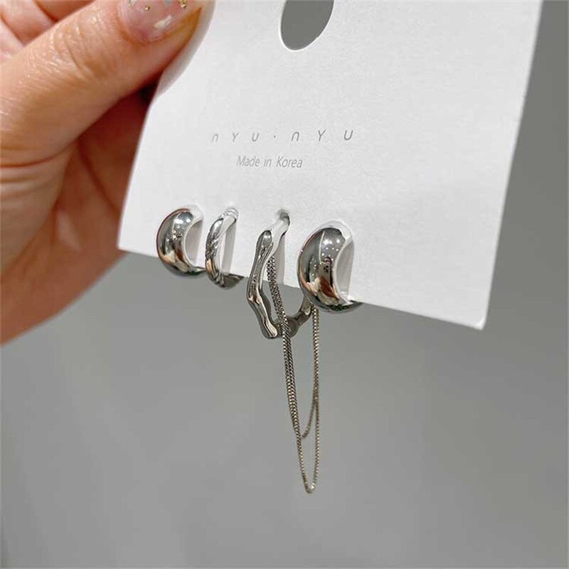 4 TEILE/SATZ Neue Gold Silber Farbe Metall Geometrische Unregelmäßige Quaste Kette Clip Ohrringe für Frauen Nicht Durchbohrten Ohr Manschette: Gold-farbe