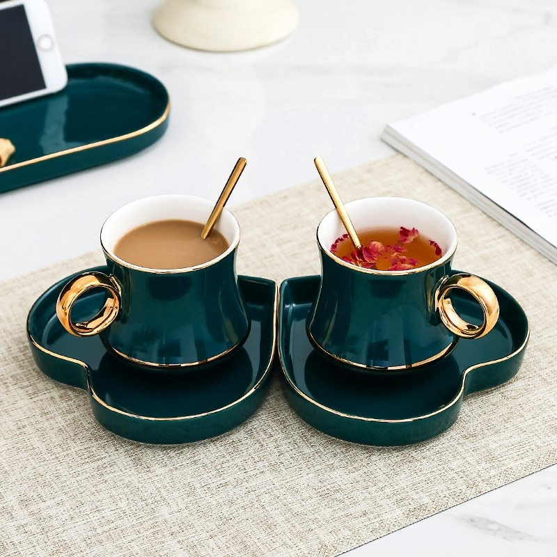 Europæisk kaffekop sæt keramisk kop underkop luksus forgyldt morgenmad mælkekrus stå fincan redskaber kopper  ac50bd