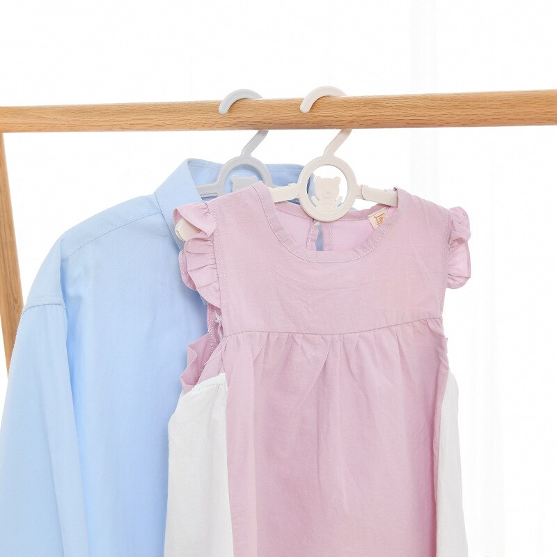 Durable Baby Clothes Hangers Telescopic Clothes Cute Cartoon Children's Hangers Kid Clothes Racks Baby Plastic Hanger