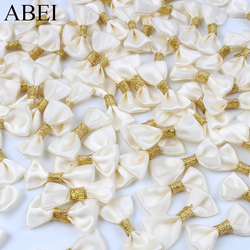 50 stks/partij Beige Satijnen Strikjes Handgemaakte Kleine Lint Strikken voor Hoofddeksels DIY Naaien Stof Ornamenten Kleding Accessoires