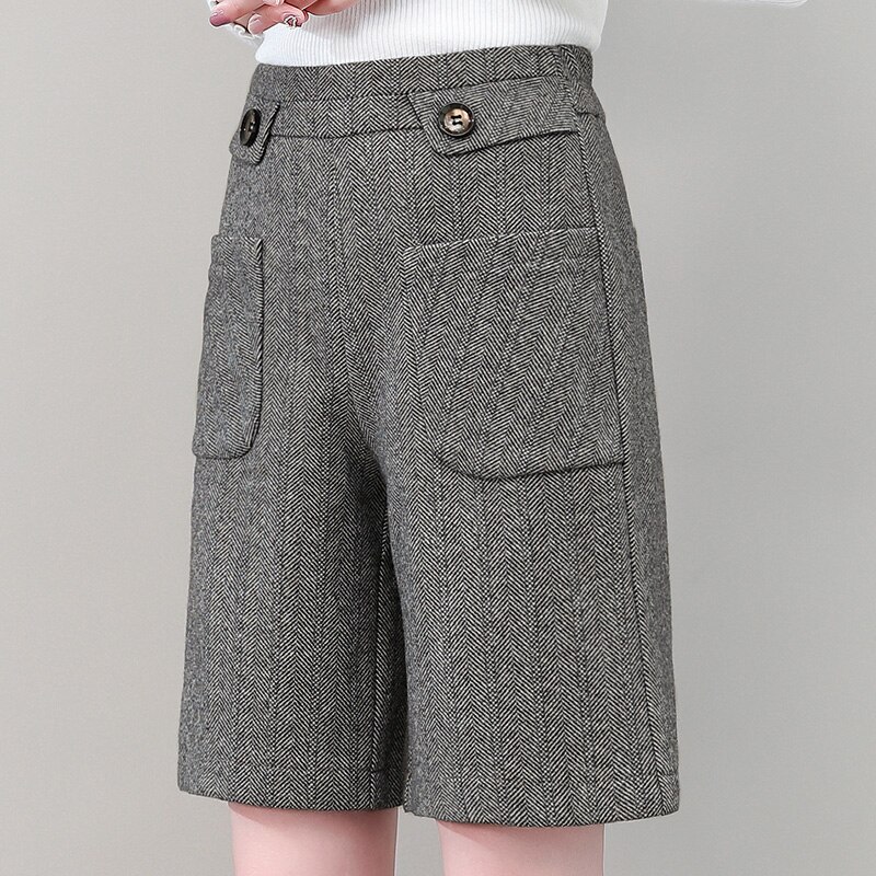 Big Size 4XL Women's Knee Length Woolen Shorts Autumn Winter Wool Wide Leg Plaid Shorts Casual Warm Pantalones Cortos
