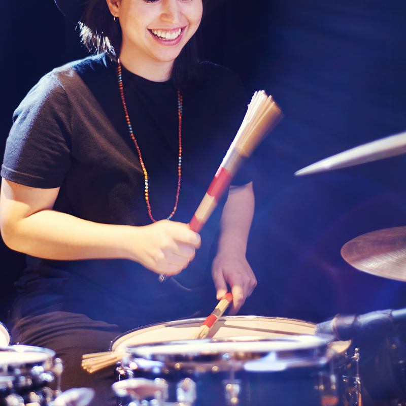 1 Pair Drum Brushes Retractable Wire Brushes Drums Drum Sticks Brush + 1 Pair Rods Drum Brushes Sticks Drum Stick Set